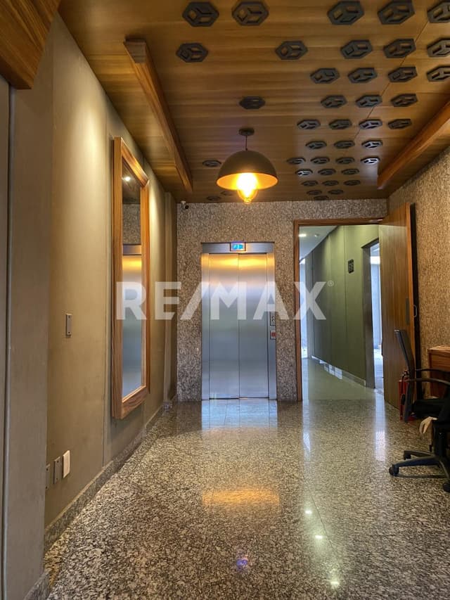 Oficina en venta, excelente ubicación.