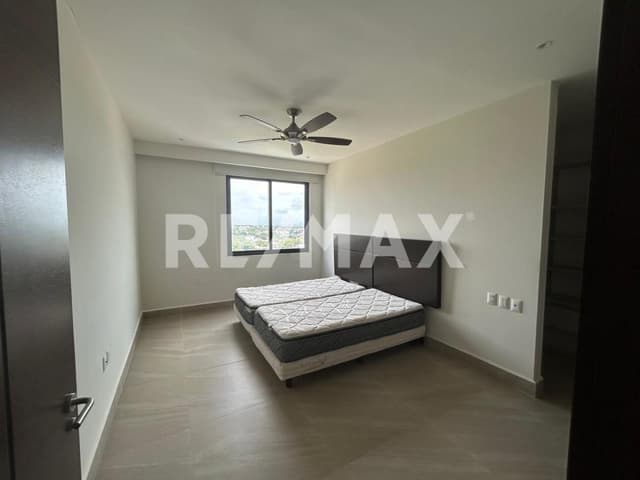 SE RENTA DEPARTAMENTO EN TORRE 1010 SIN MUEBLES