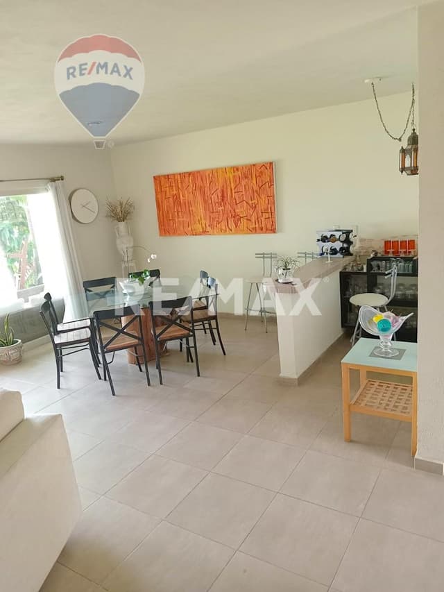 Venta de casa en fraccionamiento, Centro de Jiutepec, Morelos...Clave 5031