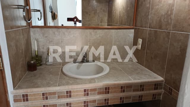 Venta de casa en Lomas Tetela, Cuernavaca, Morelos...Clave 5033
