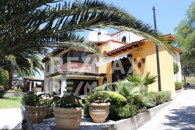 CASA VENTA LA RICA JURIQUILLA