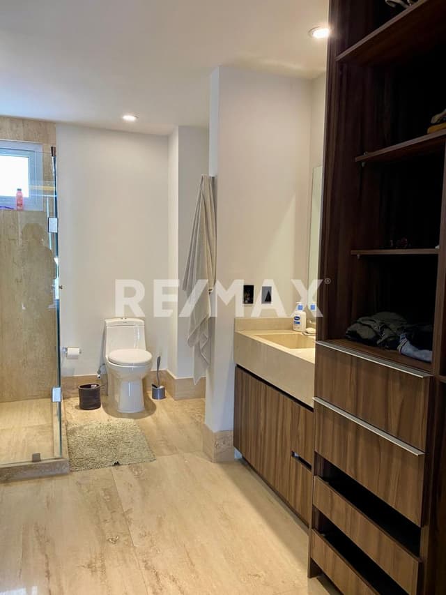 RENTA DEPARTAMENTO AMUEBLADO PB LA RESERVA EL CAMPANARIO QUERETARO