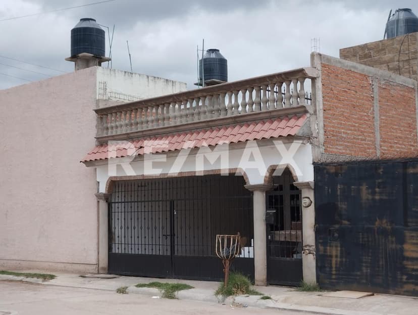 Casa en venta Fraccionamiento Nuevo Pedregal 3