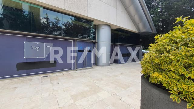 LOCAL COMERCIAL EN RENTA EN SANTA FE