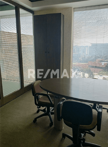 OFICINA COMERCIAL AMUEBLADA EN SANTA FE