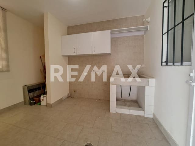 CASA EN VENTA EN RESIDENCIAL SENDEROS