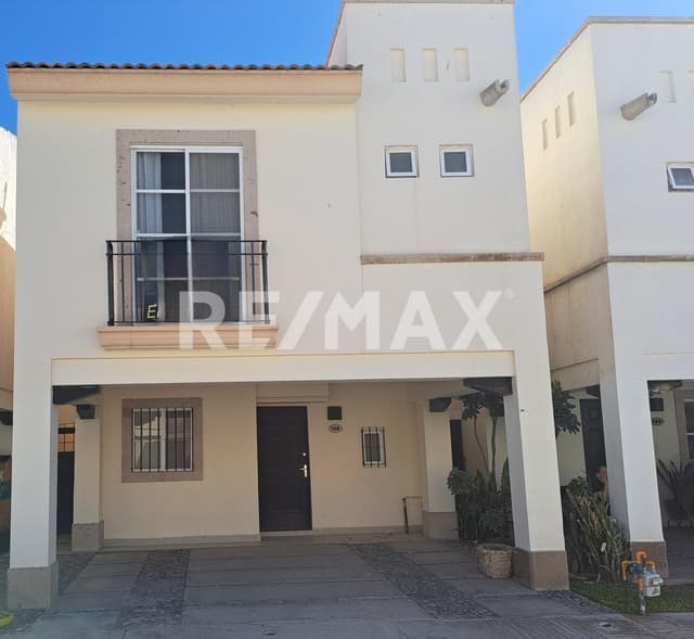 CASA EN VENTA EN RESIDENCIAL SENDEROS