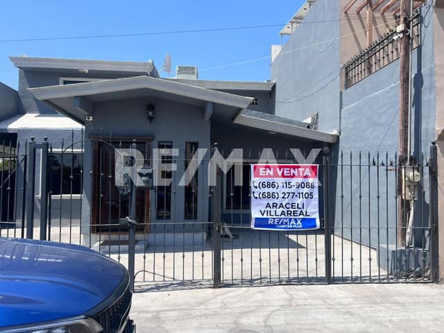 Jardines del Lago Casa en Venta 