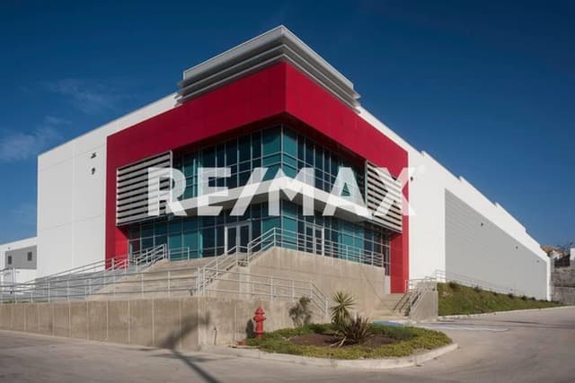NAVE INDUSTRIAL EN RENTA DE 12,442 M2 EN EL FLORIDO, TIJUANA B.C.