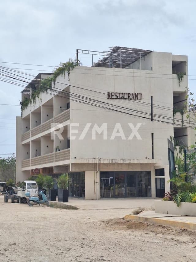 EDIFICIO VELETA HAUS TULUM 3 NIVELES + ROOF