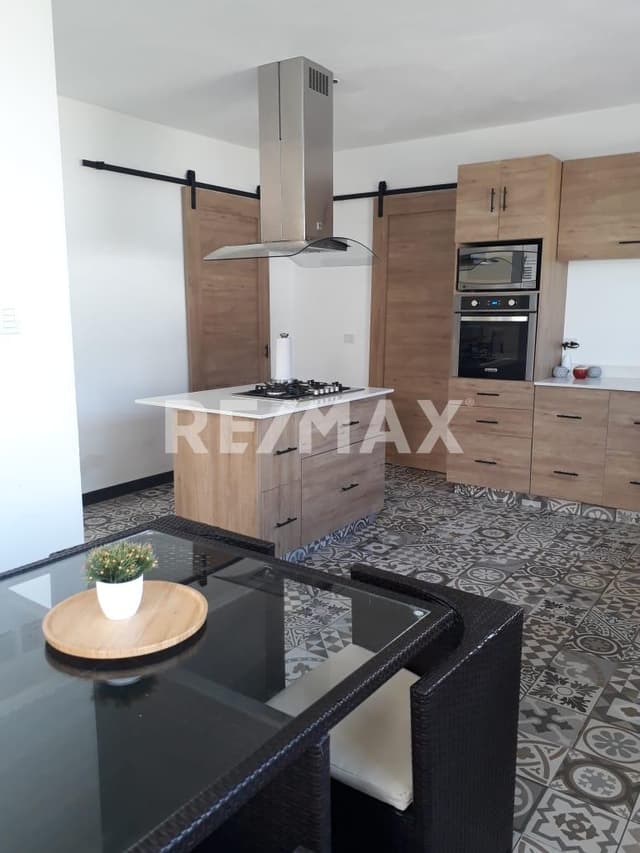 Casa en NORTEMERIDA de 4 recámaras con Alberca