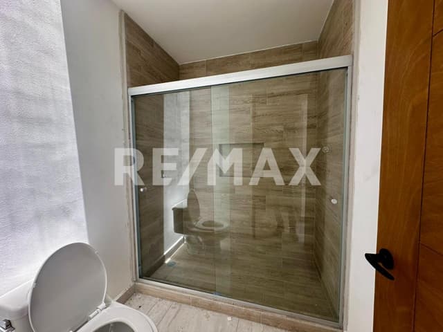 CASA EN VENTA EN ZENLIFE QUERETARO  RCV090724-JB
