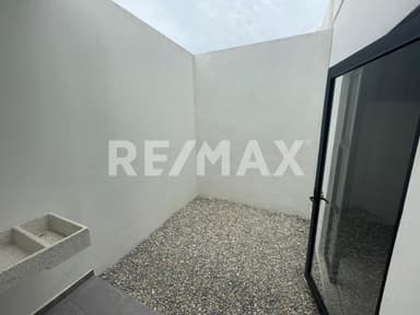 property image preview0