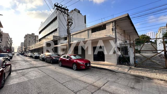 PROPIEDAD COMERCIAL EN VENTA