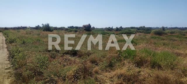 Se vende Terreno en la Brisas