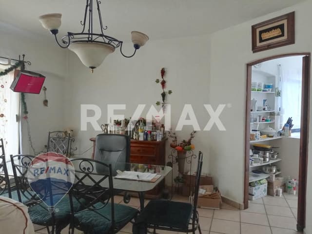 Renta de casa en Lomas de Ahuatlán, Cuernavaca, Morelos...Clave 5050