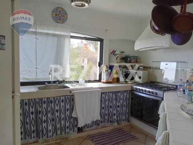 Renta de casa en Lomas de Ahuatlán, Cuernavaca, Morelos...Clave 5050