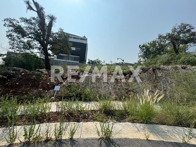 VENTA TERRENO CUMBRES ELITE PREMIER