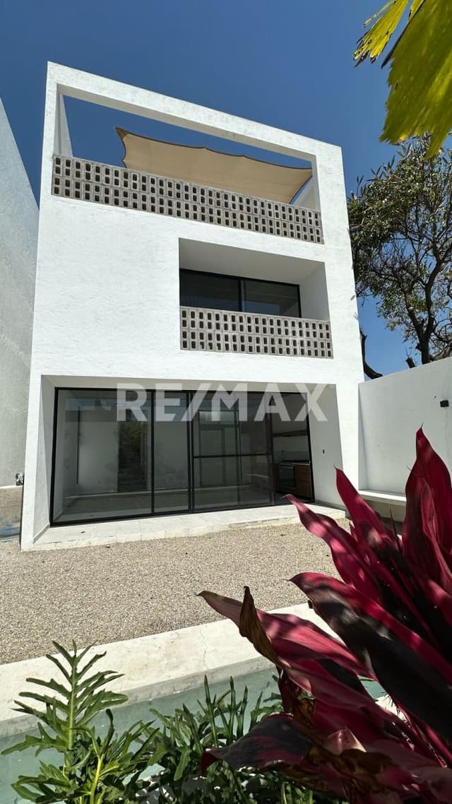 Venta de casas, Lomas Trujillo, Emiliano Zapata...Clave 5052