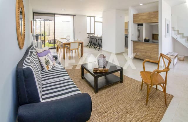 CASA EN VENTA EN ZIBATA 
