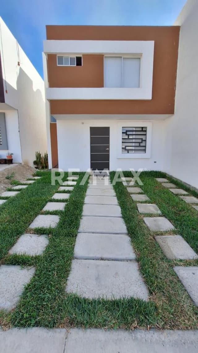 CASA EN VENTA FRACCIONAMIENTO LOMA DE SANTA FE 