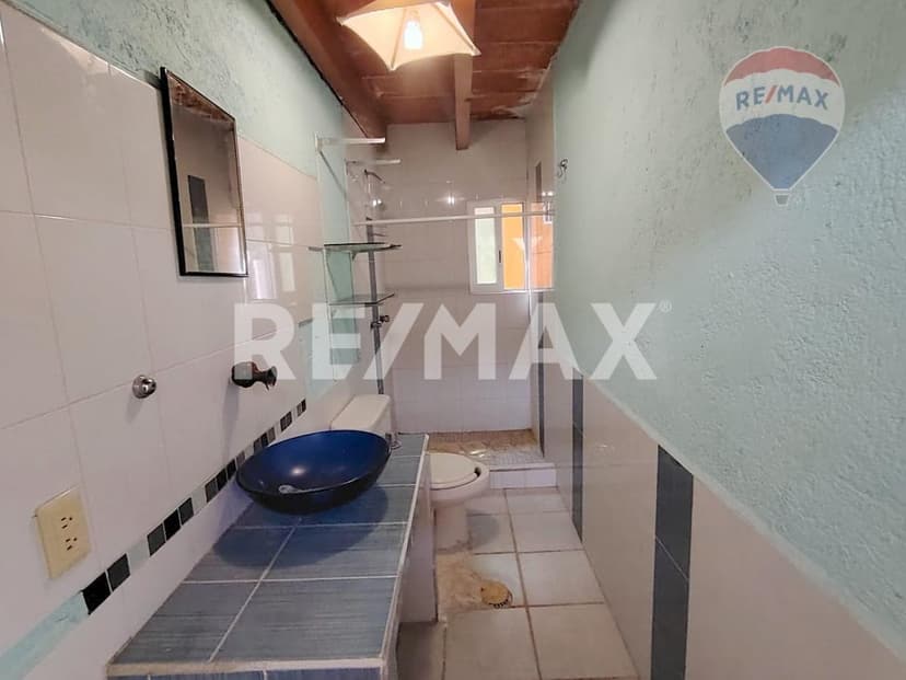 Venta de casa con locales comerciales, Los Pilares, Cuernavaca, Morelos...Clave 5059