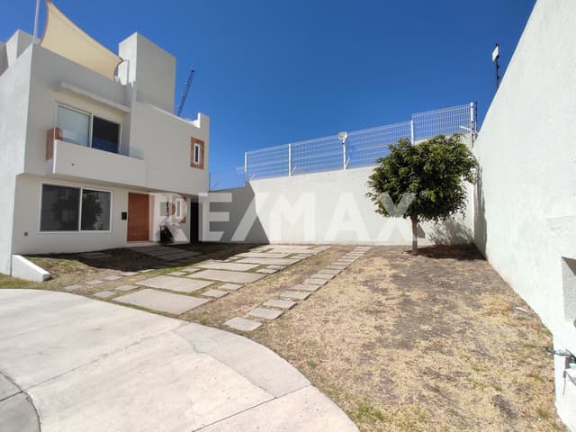 CASA VENTA CUMBRES DE JURIQUILLA