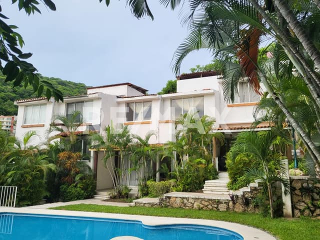 CASA EN CONDOMINIO EN NUEVO CENTRO DE POBLACION