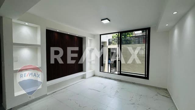 Venta de casa cerca del centro de Cuernavaca, Morelos...Clave 5076