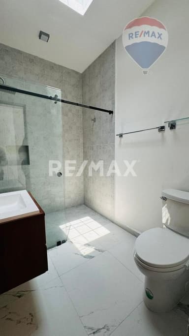 property image preview0