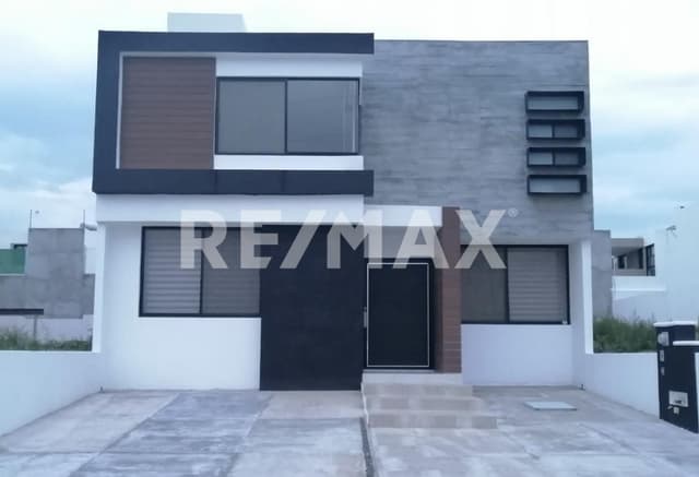Casa en Cumbres del Lago