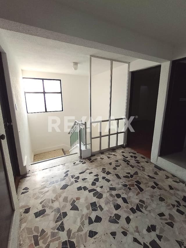 Casa y terreno en venta - Viveros de Atizapán