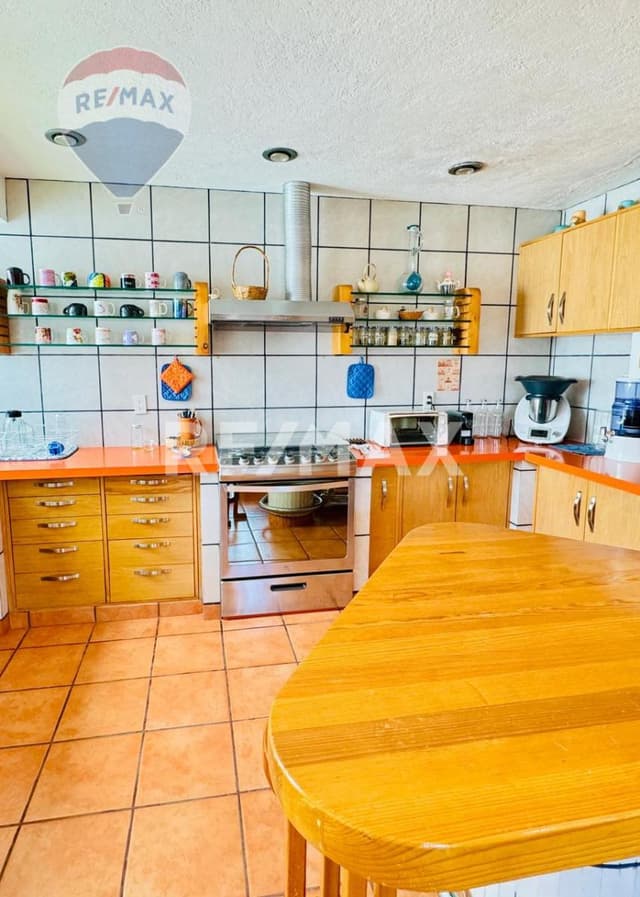 Venta de casa en Lomas Tzompantle, Cuernavaca, Morelos...Clave 5087