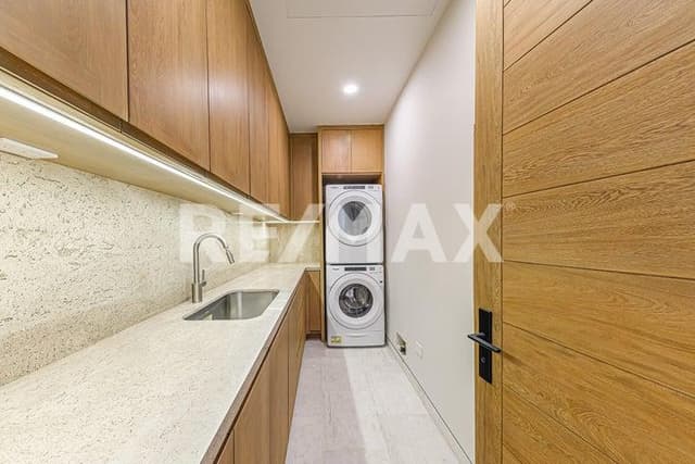 Ocean Residence B-202 202