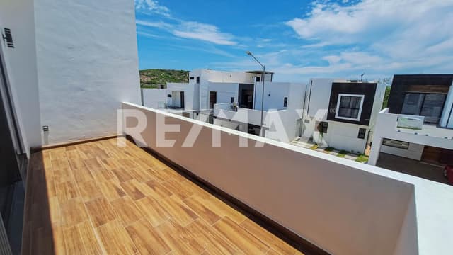 Estrena casa en Sonterra Residencial