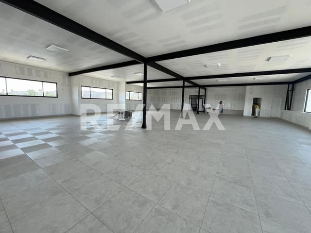 LOCAL COMERCIAL EN RENTA DE 200 M2, EN BLVD. DIAZ ORDAZ, TIJUANA
