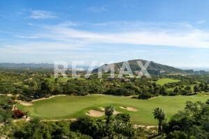 La Montaña 21  / San Jose Corridor