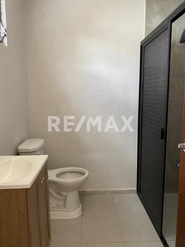 Amplia Casa con 6 Recámaras en Colonia Miguel Alemán, Mérida