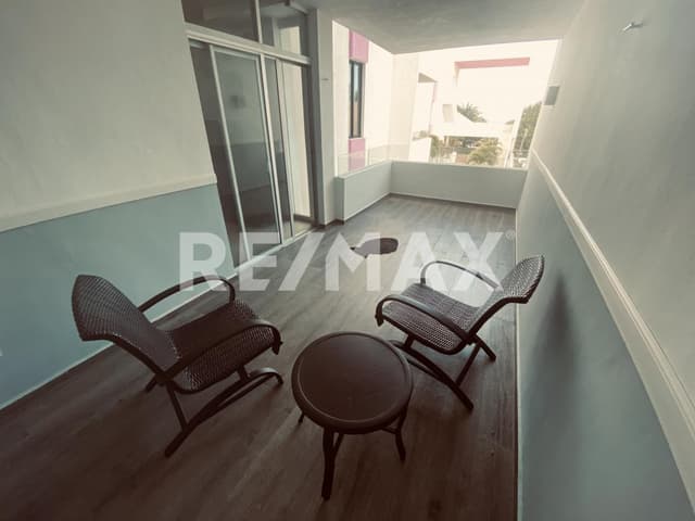 Venta de departamento en Chicxulub a una cuadra del mar.