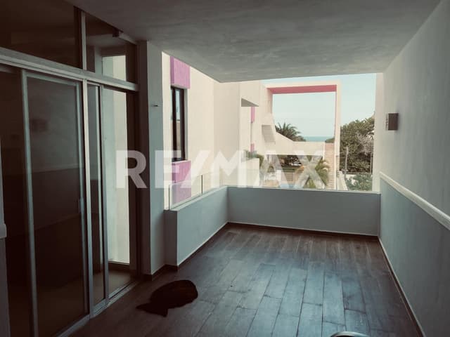 Venta de departamento en Chicxulub a una cuadra del mar.