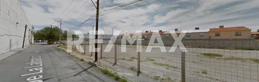 TERRENO EN VENTA A UN COSTADO DE GALERIAS TEC 