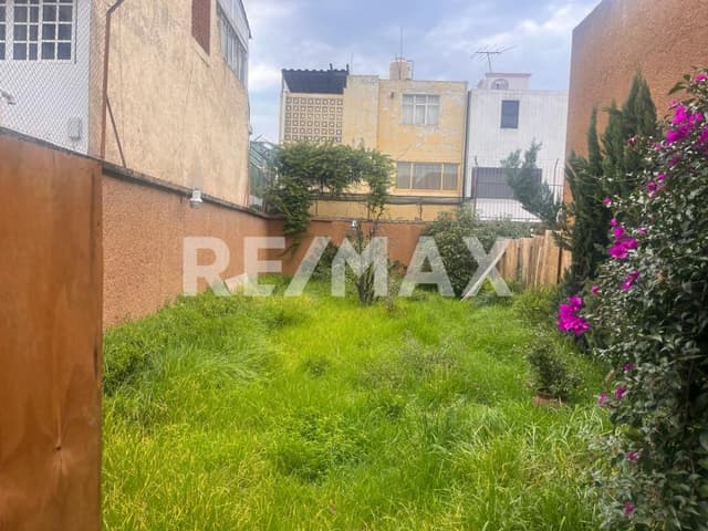 Terreno en Fraccionamiento  Paseos de taxqueña 