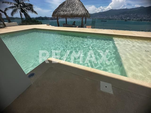 Moderna Casa en venta en Fracc. Marina Brisas