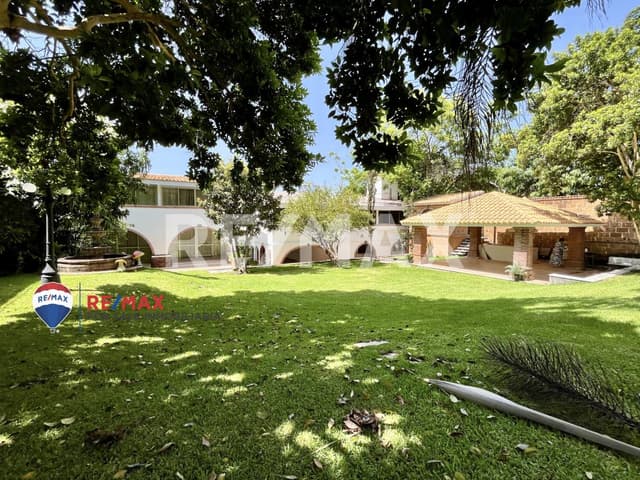 Venta de casa en Lomas de Cuernavaca, Temixco, Morelos...Clave 5116