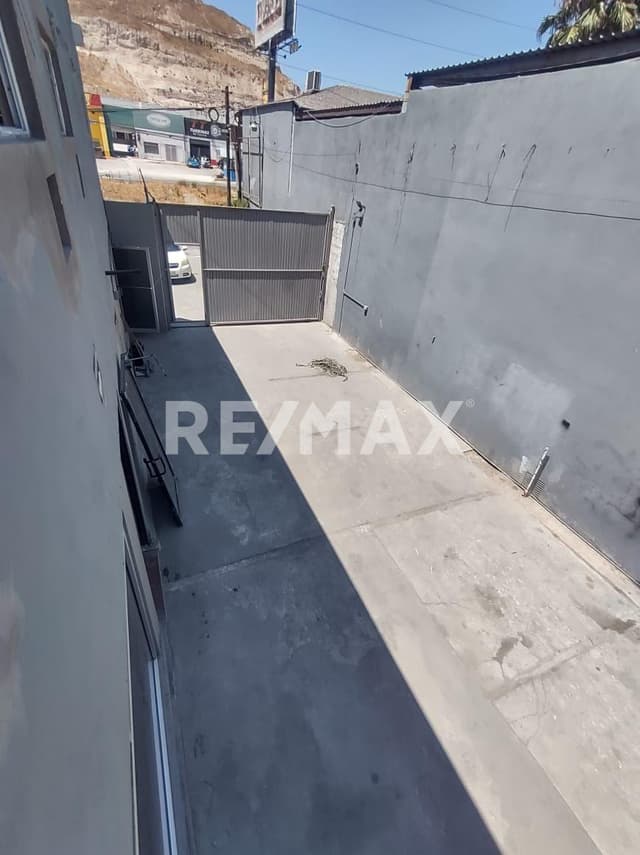 BODEGA EN RENTA DE 478 M2, EN EL GUAYCURA, TIJUANA