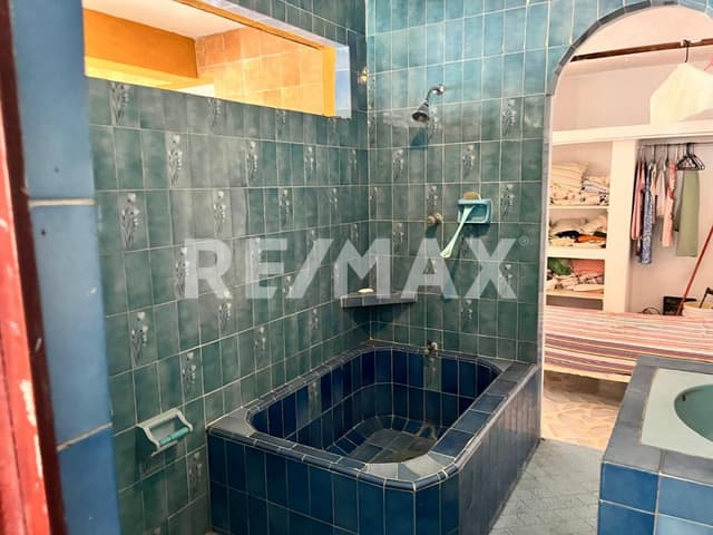 VENTA DE INMUEBLE CON 6 DEPARTAMENTOS EN LA COLONIA PROGRESO