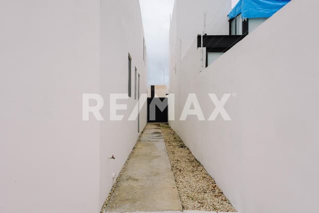 Casa en Venta de entrega inmediata en privada ALMENA, Dzitya, Mérida Yucatán