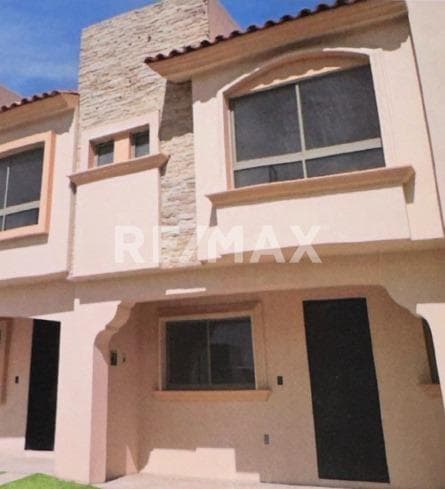 CASA EN VENTA EN BOSQUES CALIFORNIA, TLAJOMULCO DE ZÚÑIGA