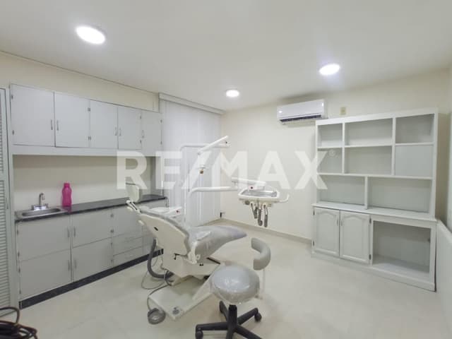 CONSULTORIO DENTAL EN RENTA