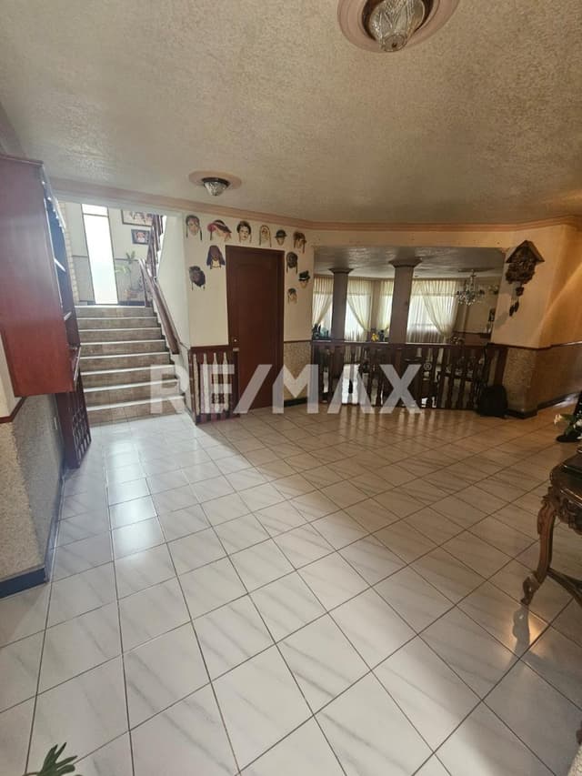 CASA RESIDENCIAL EN VENTA FRACC. LA ASUNCION METEPEC, ESTADO DE MEXICO